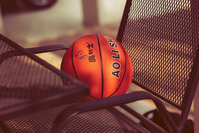 NBA 季後賽投注完整攻略｜七場四勝制的系列賽策略、Game 7 的數據規律與調整盤口