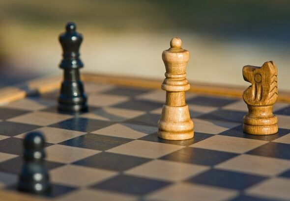 線上象棋殘局攻略｜車馬砲殺法、基本殺局圖解與提升殘局勝率的 5 個訓練方法
