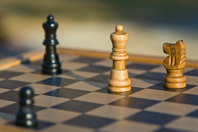 線上象棋殘局攻略｜車馬砲殺法、基本殺局圖解與提升殘局勝率的 5 個訓練方法