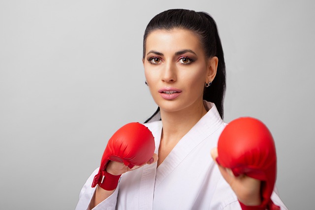 UFC 格鬥投注入門｜獨贏盤、回合數、終結方式，MMA 投注完整教學